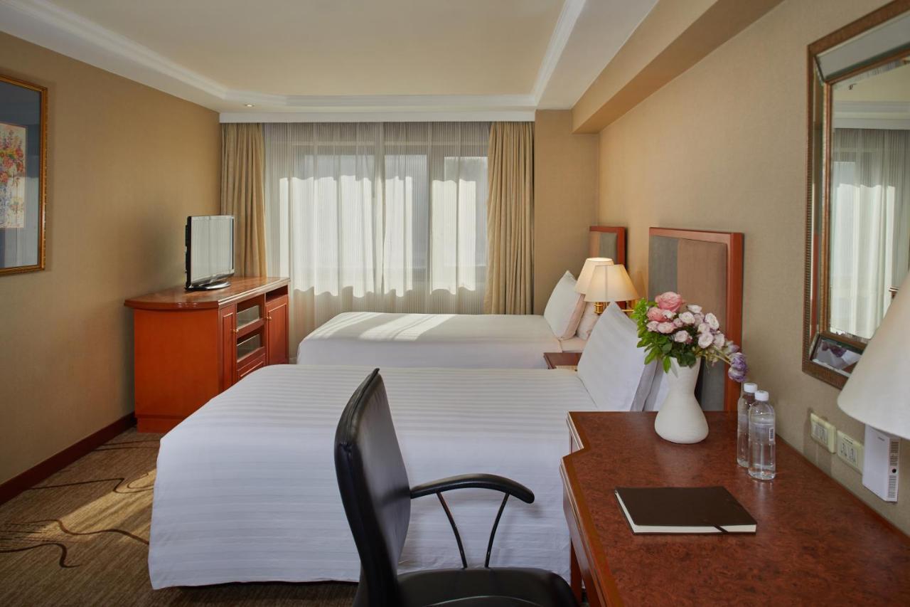 Beijing 5L Hotel Bagian luar foto