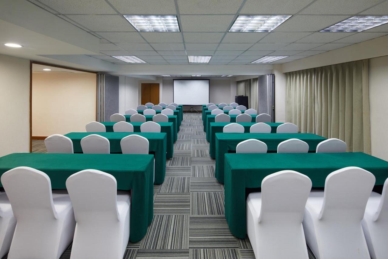 Beijing 5L Hotel Bagian luar foto